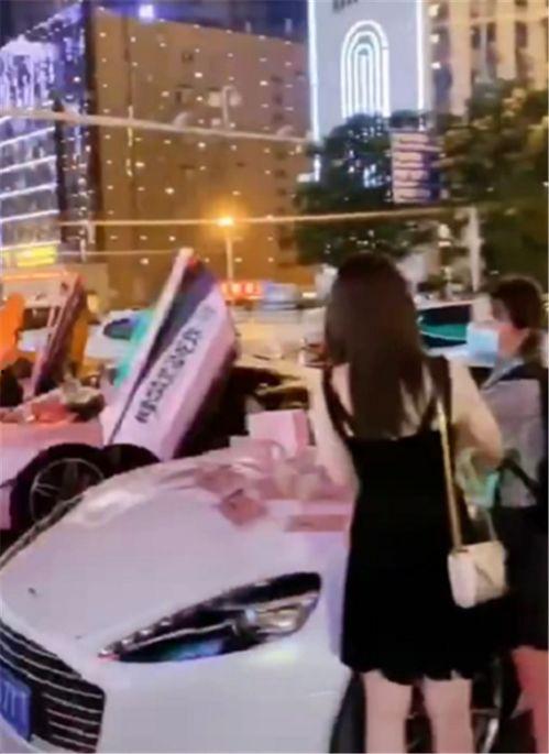 夜市网红车,网红车引领潮流，夜市狂欢必备神器