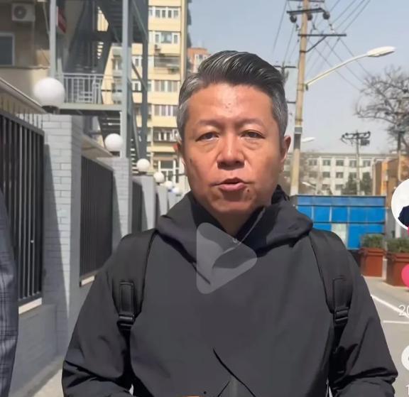 网红老板罗成真实身份,从幕后推手到台前明星的蜕变之路