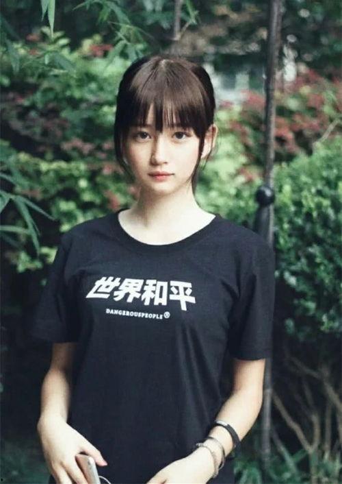 00后网红美女华尔兹,青春舞动，魅力四溢