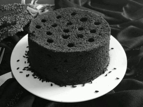 网红黑色王冠蛋糕图片