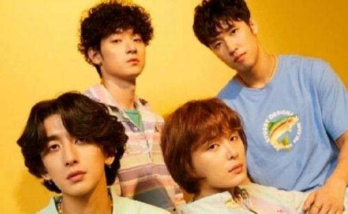 男明星参加婚礼醉酒