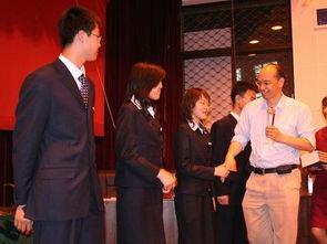 明星隐私 英语辩论,Debating the Rights and Boundaries of Celebrity Privacy in the Public Eye